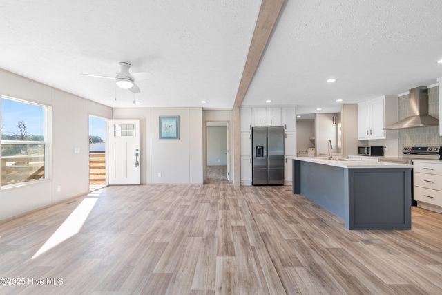 298 Jarvisburg Road, Jarvisburg, NC 27947