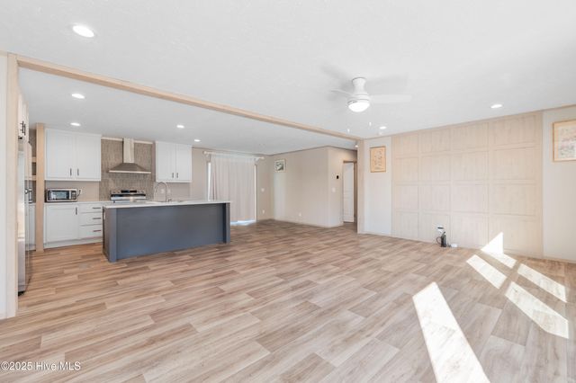 298 Jarvisburg Road, Jarvisburg, NC 27947