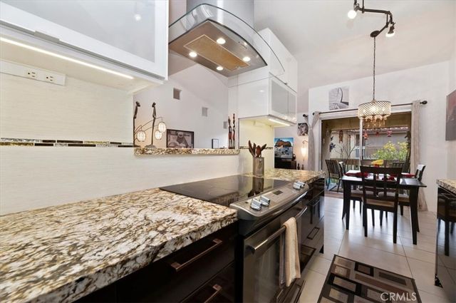 1801 Diamond St, San Diego, CA 92109