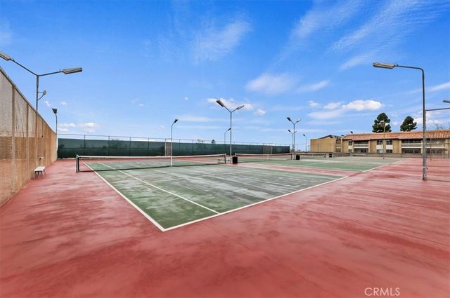 1801 Diamond St, San Diego, CA 92109