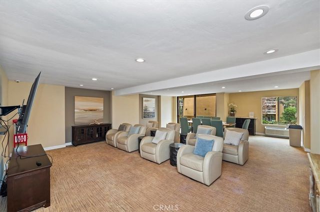 1801 Diamond St, San Diego, CA 92109