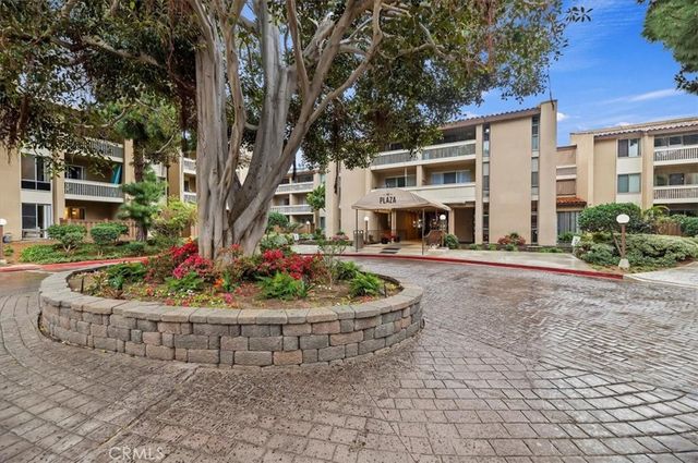 1801 Diamond St, San Diego, CA 92109