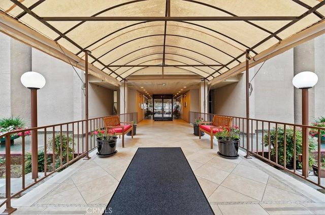 1801 Diamond St, San Diego, CA 92109