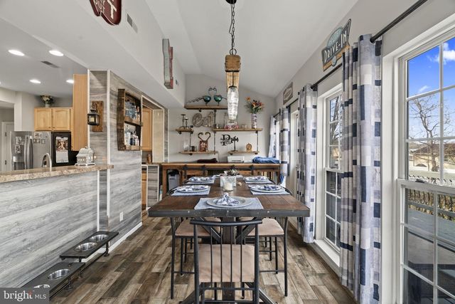 5 PANAMA CT, Carneys Point, NJ 08069