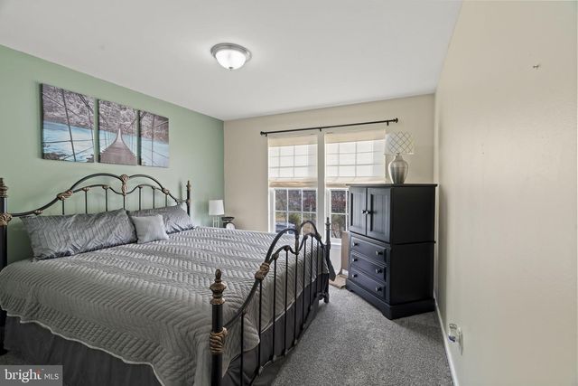 5 PANAMA CT, Carneys Point, NJ 08069