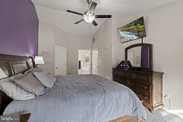 5 PANAMA CT, Carneys Point, NJ 08069