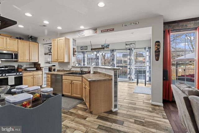 5 PANAMA CT, Carneys Point, NJ 08069