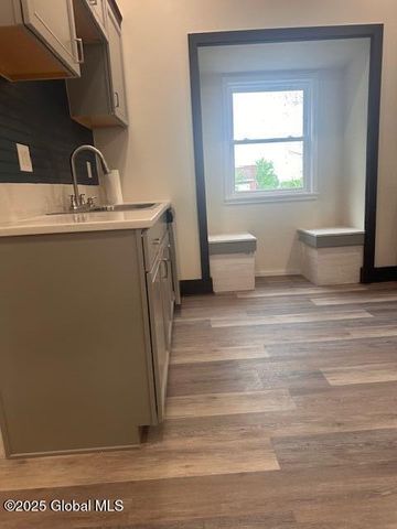 238 8th Street 2, Troy, NY 12180