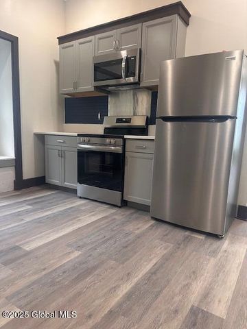 238 8th Street 2, Troy, NY 12180