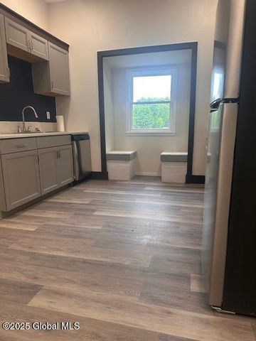238 8th Street 2, Troy, NY 12180
