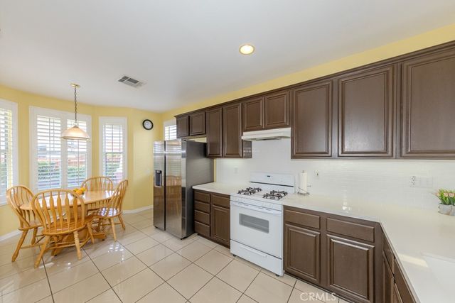 2158 W Cherrywood Circle, Anaheim, CA 92804