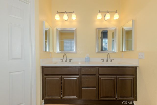 2158 W Cherrywood Circle, Anaheim, CA 92804