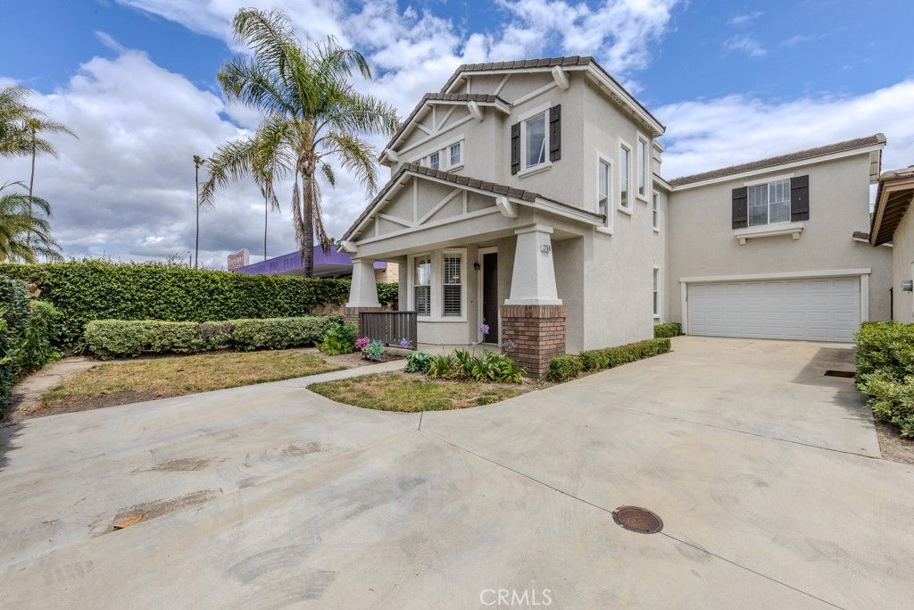 2158 W Cherrywood Circle, Anaheim, CA 92804
