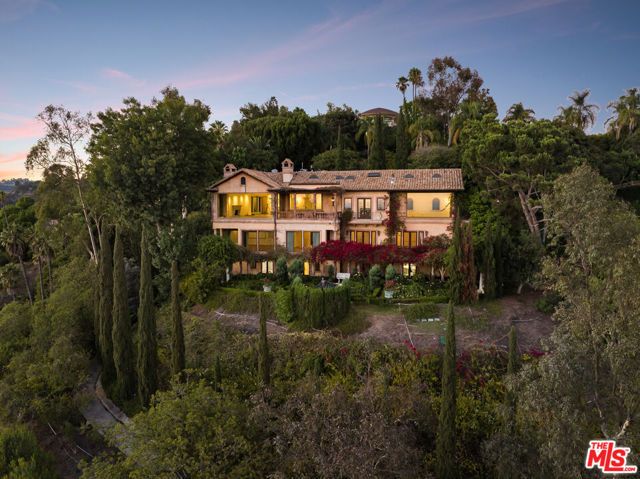 1031 Bel Air Court, Los Angeles, CA 90077