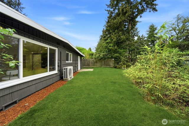 22428 91st Ave W, Edmonds, WA 98026