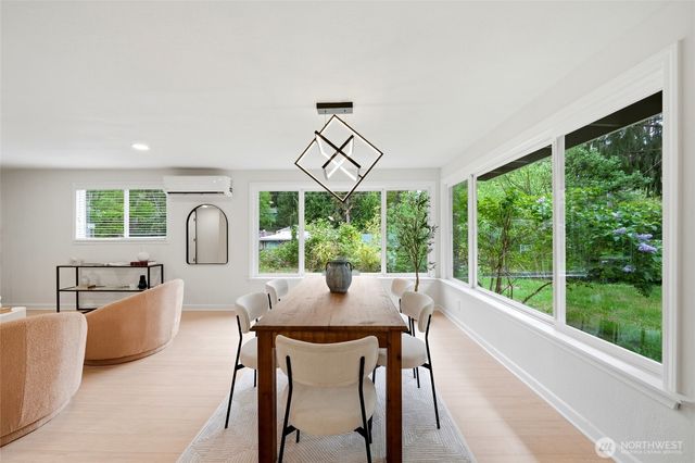 22428 91st Ave W, Edmonds, WA 98026