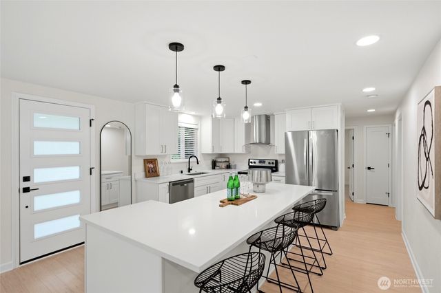 22428 91st Ave W, Edmonds, WA 98026