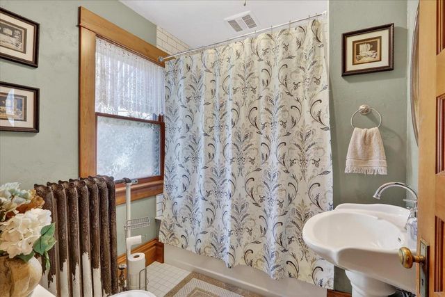 410 Washington Street, Edgerton, WI 53534