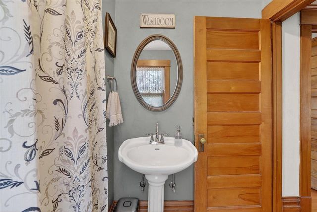 410 Washington Street, Edgerton, WI 53534