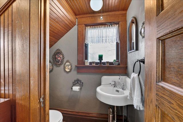 410 Washington Street, Edgerton, WI 53534