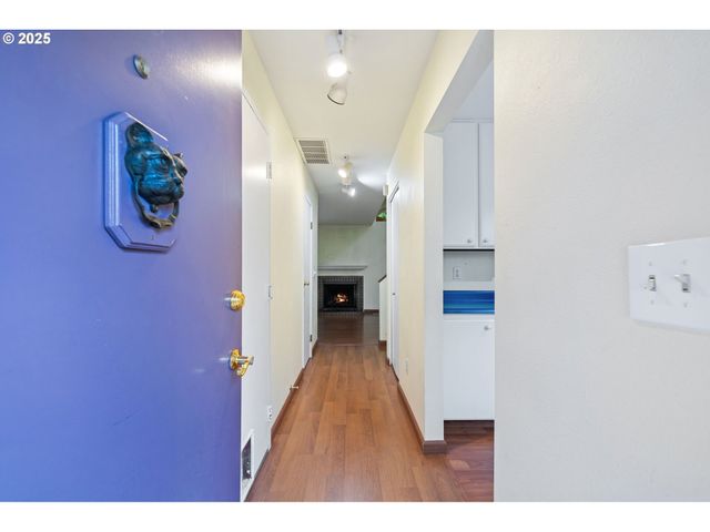 17525 Nw SHOREWOOD Dr, Beaverton, OR 97006