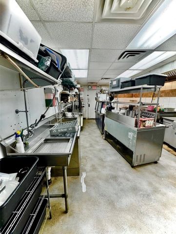 994 MARKET Street, Meadville, PA 16335