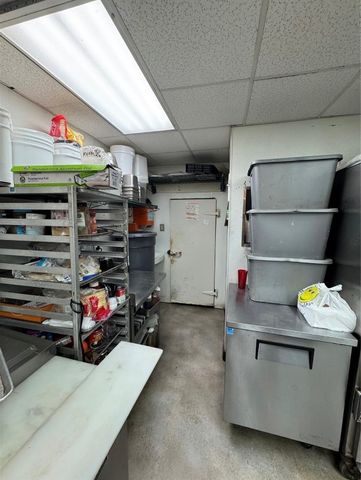 994 MARKET Street, Meadville, PA 16335