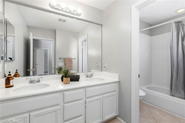 65 Ashcrest, Irvine, CA 92620