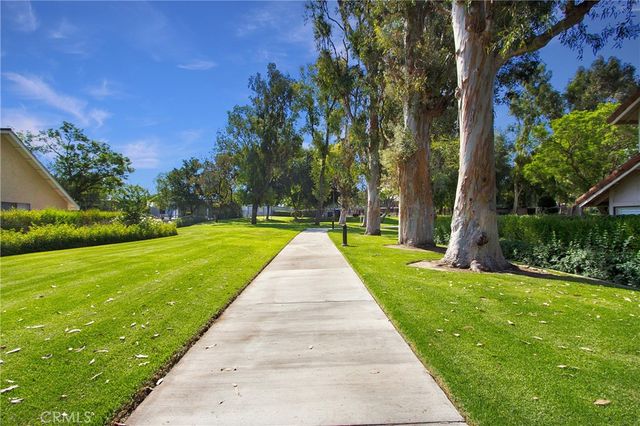 65 Ashcrest, Irvine, CA 92620