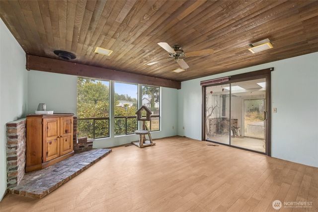 12401 99th Avenue Ct E, Puyallup, WA 98373