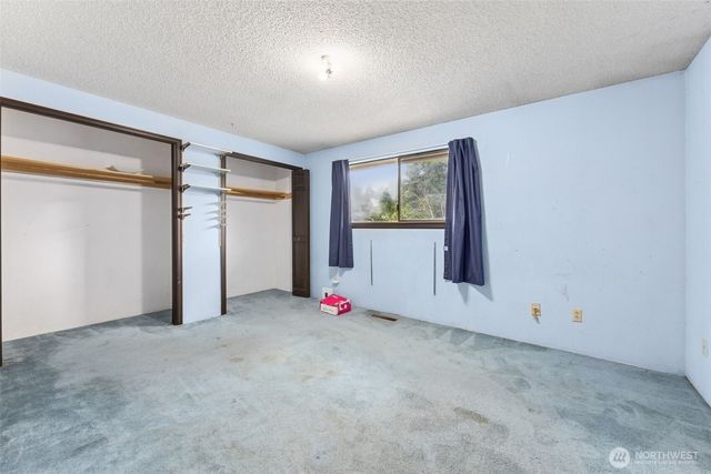 12401 99th Avenue Ct E, Puyallup, WA 98373