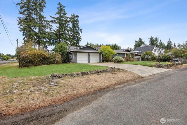 12401 99th Avenue Ct E, Puyallup, WA 98373