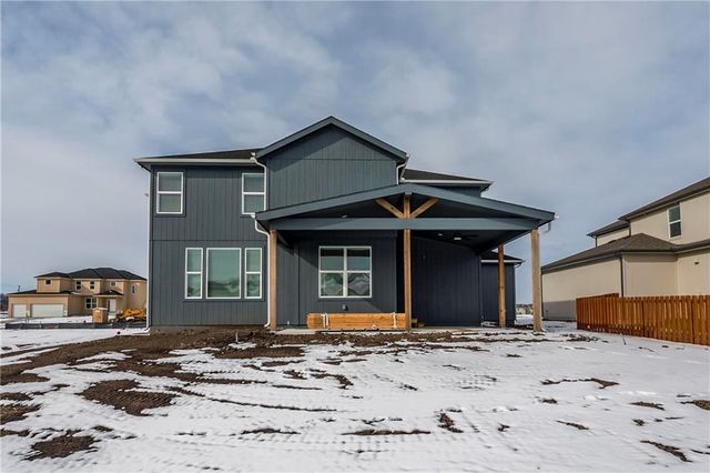 16965 S Brentwood Street, Olathe, KS 66062