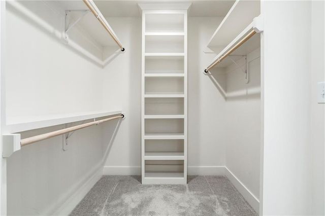 16965 S Brentwood Street, Olathe, KS 66062