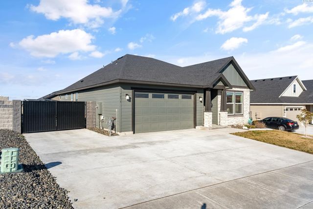 7876 Cardinal Peak St, West Richland, WA 99353