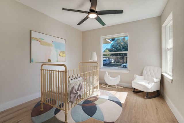 9209 Rustown Drive, Dallas, TX 75228