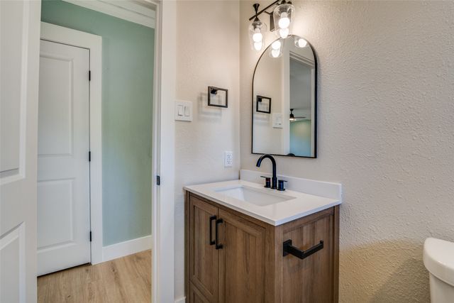 9209 Rustown Drive, Dallas, TX 75228