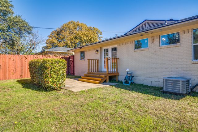 9209 Rustown Drive, Dallas, TX 75228