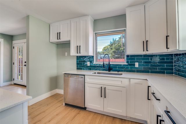 9209 Rustown Drive, Dallas, TX 75228