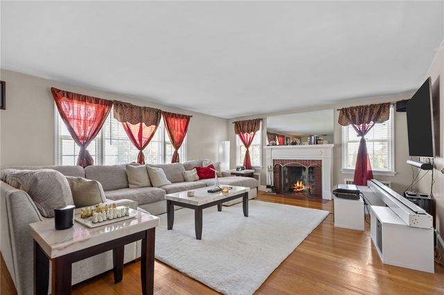 74 Youngs Avenue, West Warwick, RI 02893