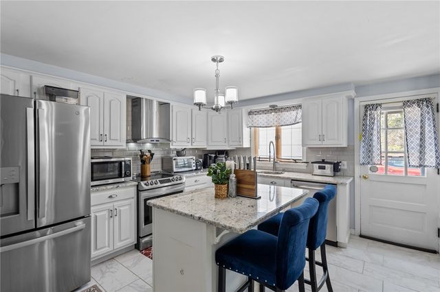 74 Youngs Avenue, West Warwick, RI 02893