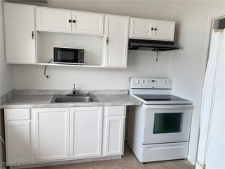 15 Vineyard ST, Lehigh Acres, FL 33936