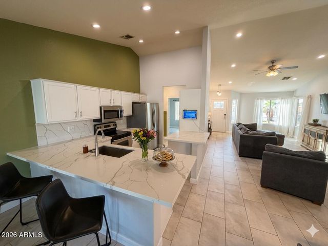 1219 E ARTESIAN Way, Gilbert, AZ 85234