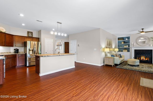 2203 Tatton Dr, Louisville, KY 40245