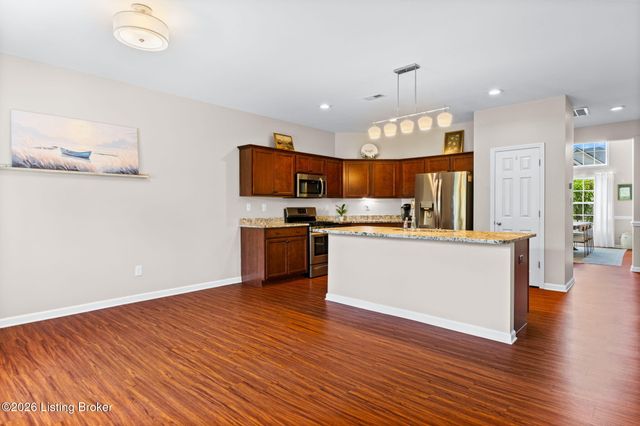 2203 Tatton Dr, Louisville, KY 40245
