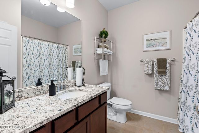 2203 Tatton Dr, Louisville, KY 40245