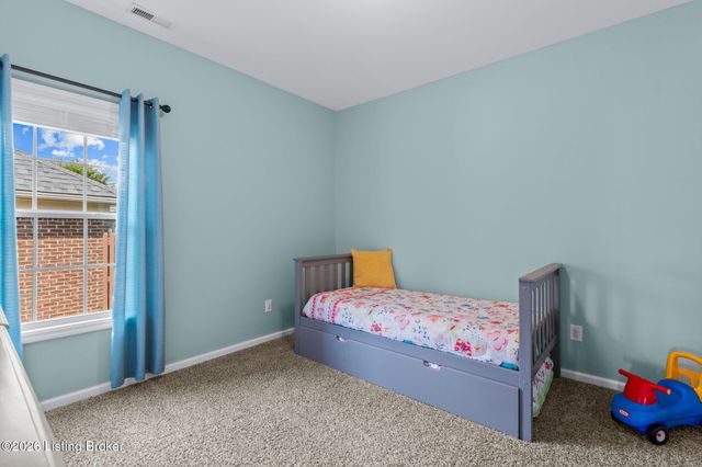 2203 Tatton Dr, Louisville, KY 40245