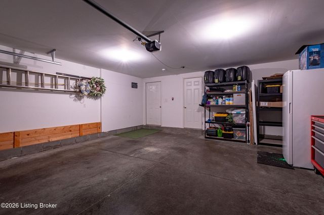 2203 Tatton Dr, Louisville, KY 40245