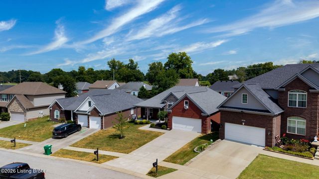 2203 Tatton Dr, Louisville, KY 40245