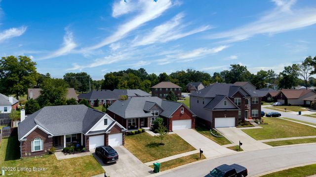 2203 Tatton Dr, Louisville, KY 40245